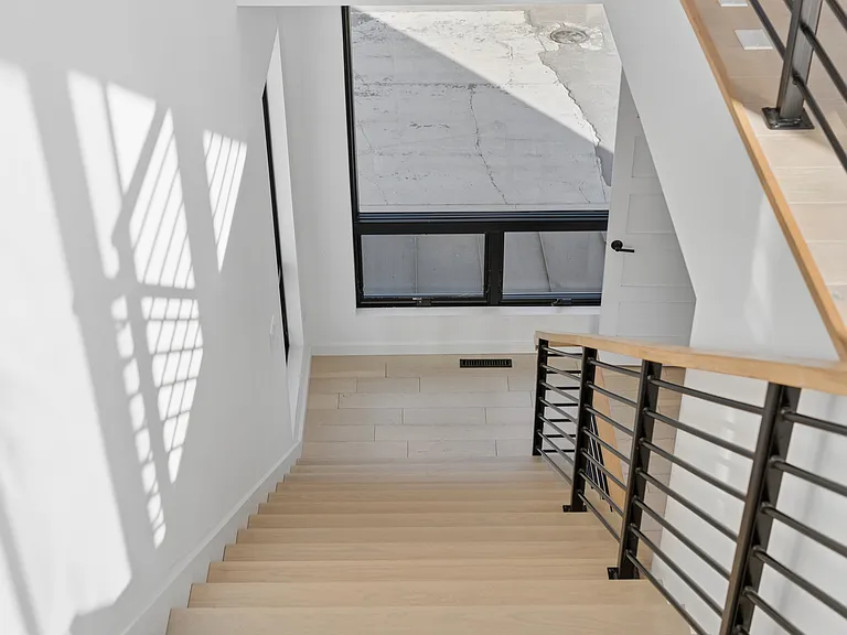 2721 S Lakeview Dr #1 — Photo 43