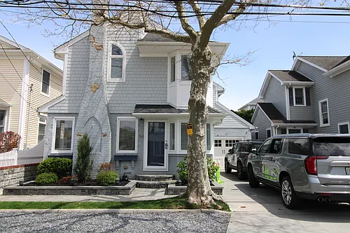 54 Inwood Ave Photo 1