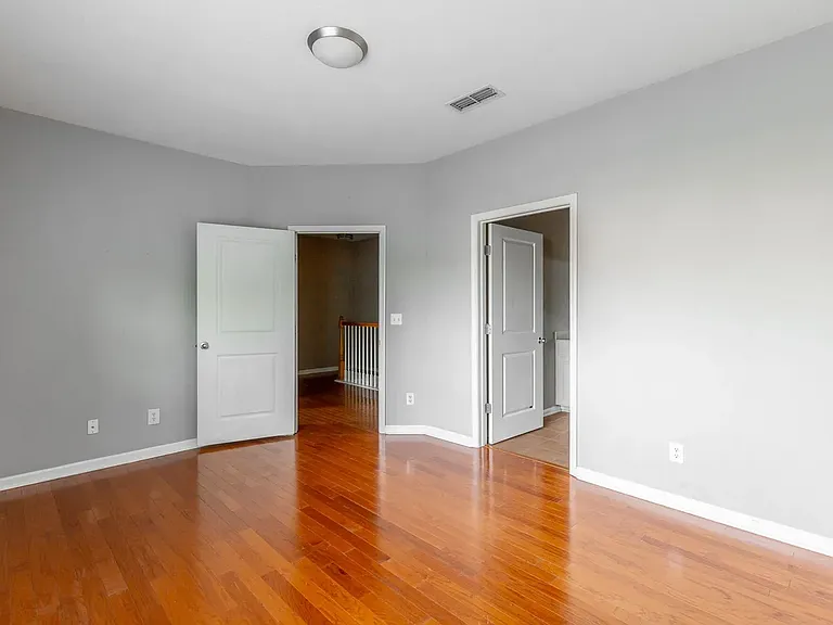 4102 Regency Ct — Photo 22