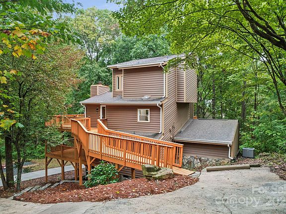2nd image of 8012 Briardale Dr