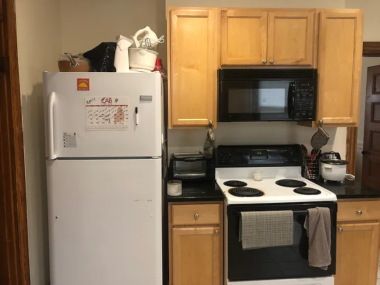 121 Calumet St #2F — Photo 2