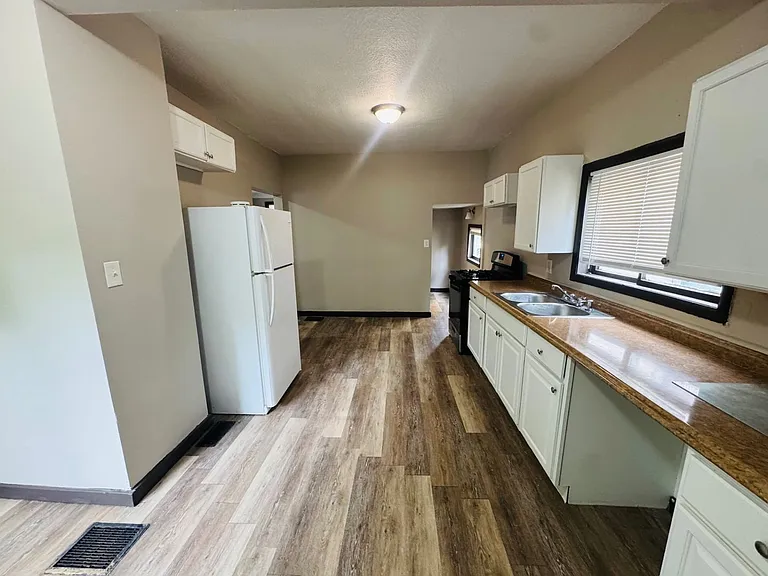 10630 Kimberley Ave — Photo 44