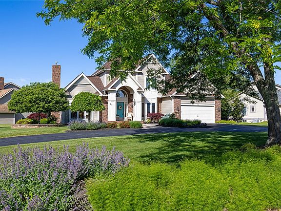2nd image of 66 Churchview Ln