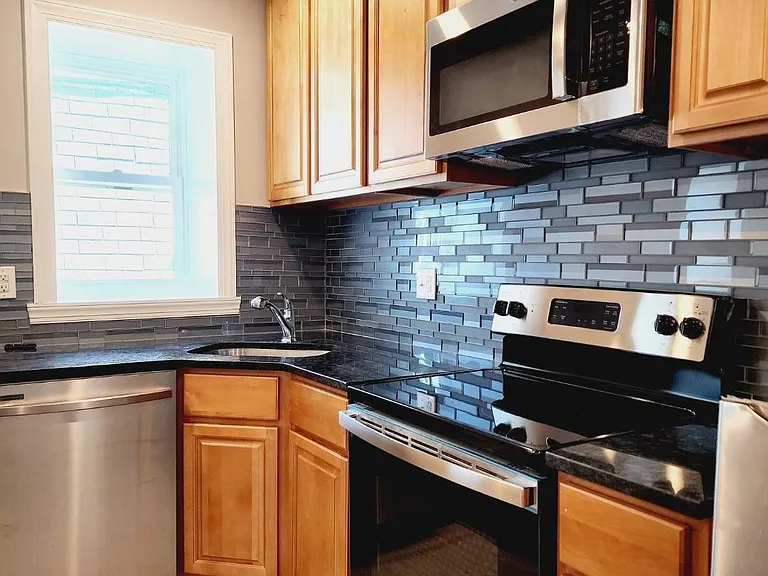 5120 Hazel Ave #3F — Photo 2