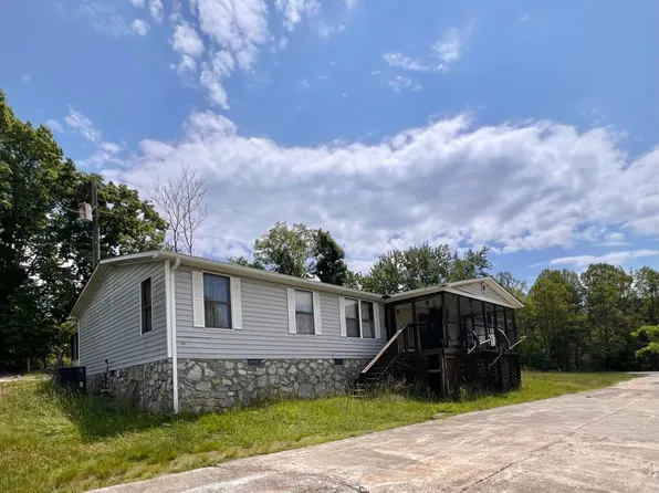 498 Kings Rd, Madison Heights, VA 24572
