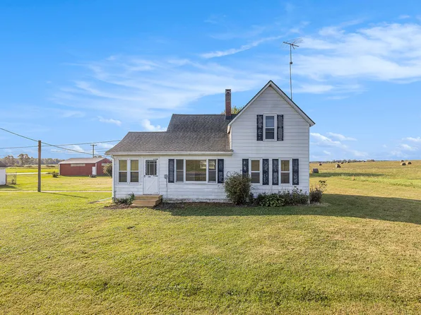 3176 E 136th St, Grant, MI 49327