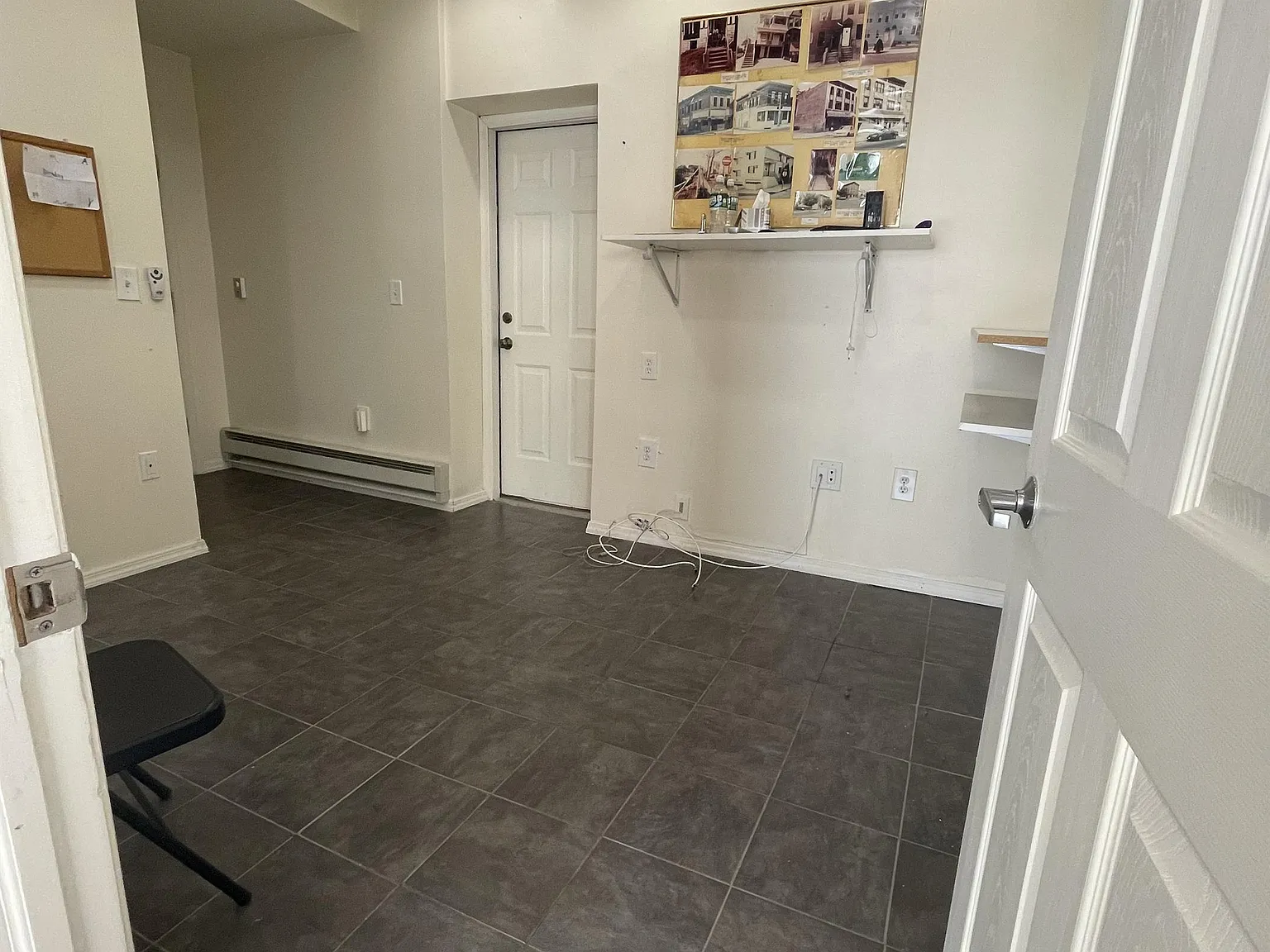 427-429 MLK DR - Garage — Photo 4