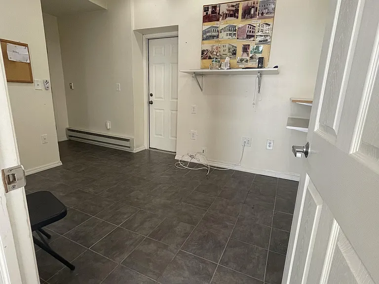 315 Forrest St — Photo 4