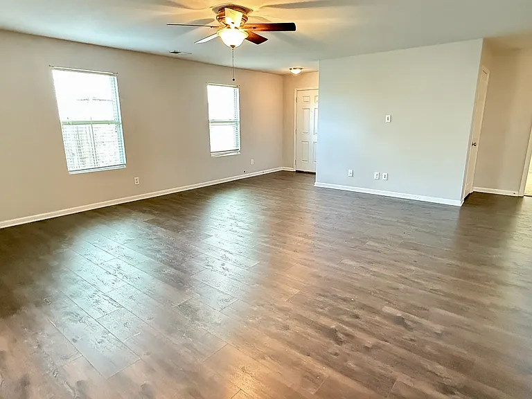 144 Sagebrook Dr — Photo 5