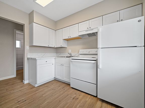 5th image of 228 Stewart St #G