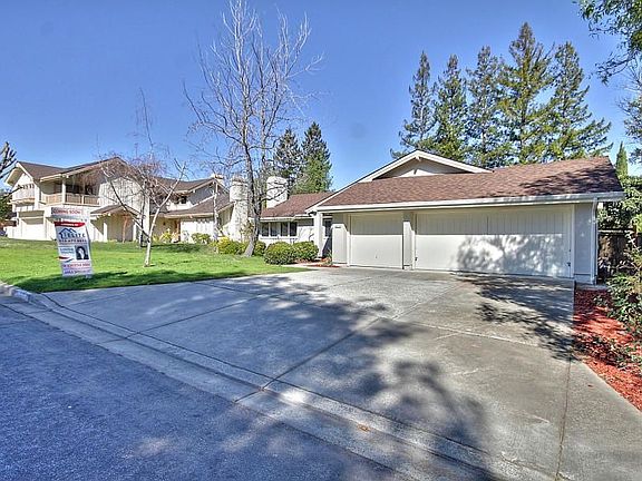 3rd image of 43730 Vista Del Mar