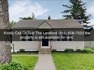 233 N Clifton Ave, Elgin, IL 60123