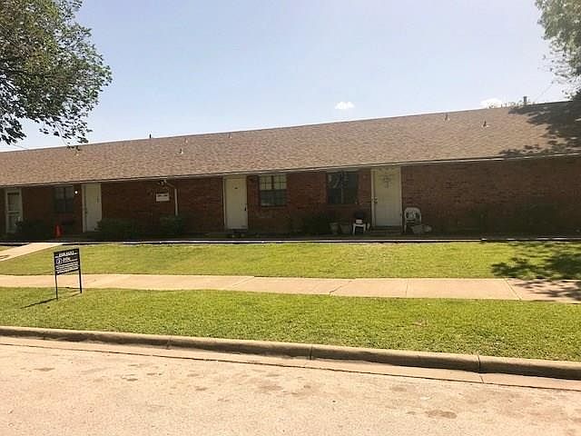 1st image of 204 S 11th St APT 105