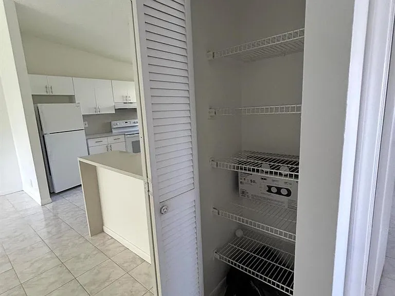 6140 SW 41st Ct — Photo 19