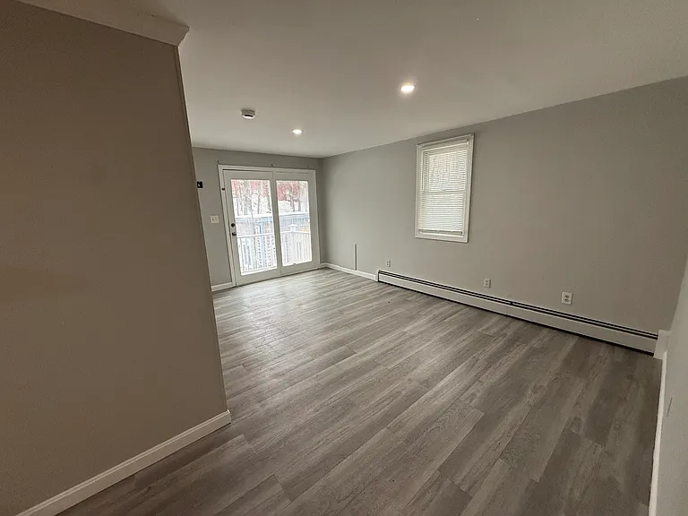176 Court St #7 — Photo 9