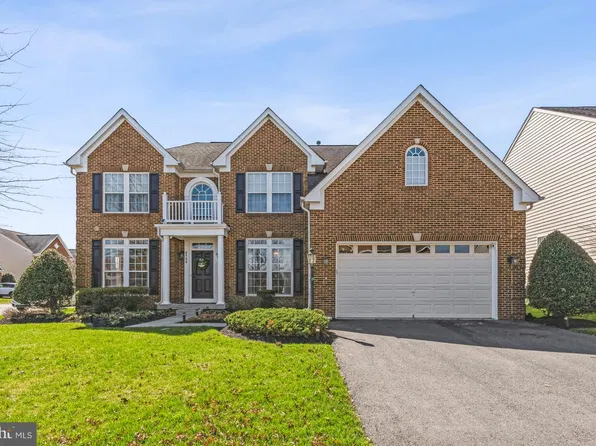 6758 Edgartown Way, Gainesville, VA 20155