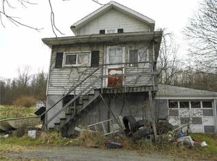 33 Hubbard Rd, Burgettstown, PA 15021