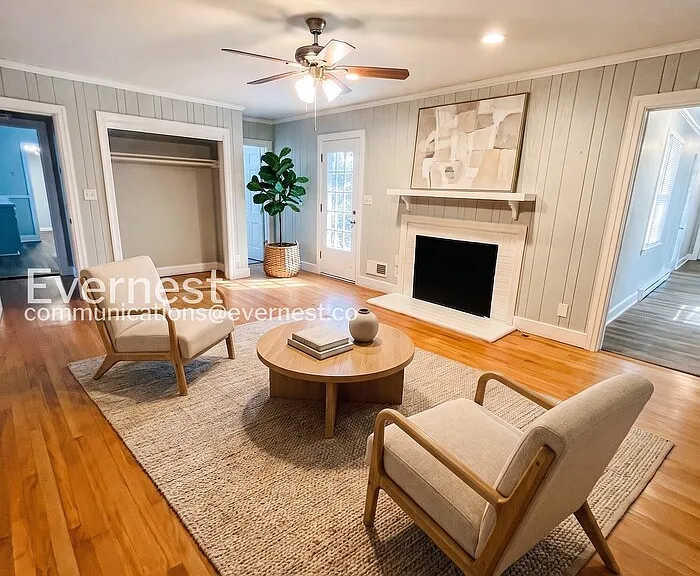570 Hawkins Dr — Photo 4