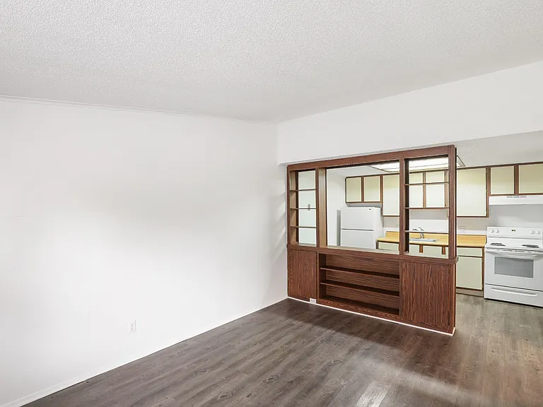 1373 Montgomery Ct — Photo 23