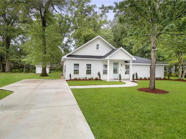 14329 Lake Tahoe Dr, Covington, LA 70433
