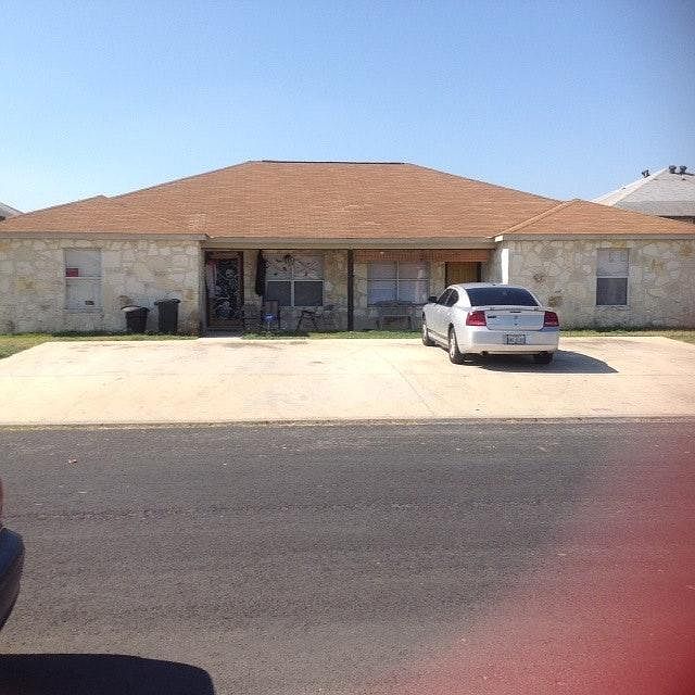 7645 Oak Chase