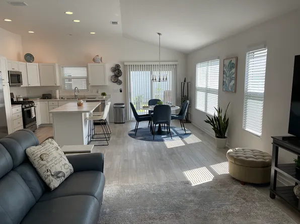 (undisclosed Address), Okahumpka, FL 34762