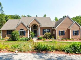 437 Rochdale St, Auburn, MA 01501