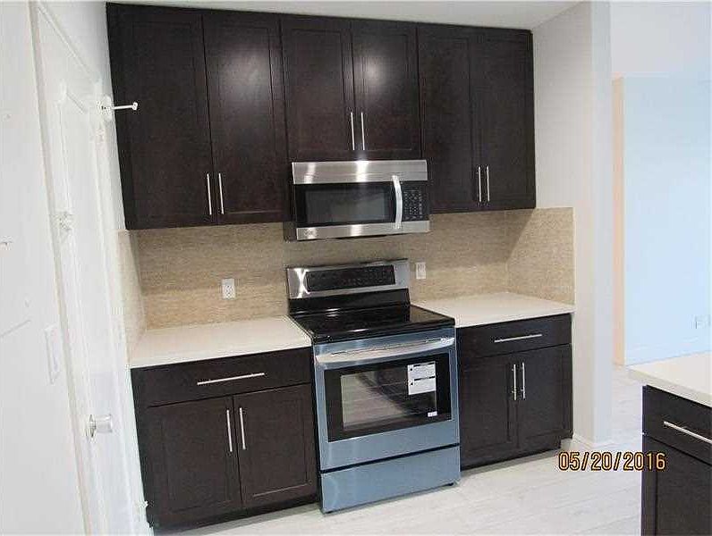 1st image of 3600 NE 36th St #105