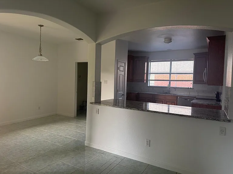101 Cliffbrook Dr — Photo 32