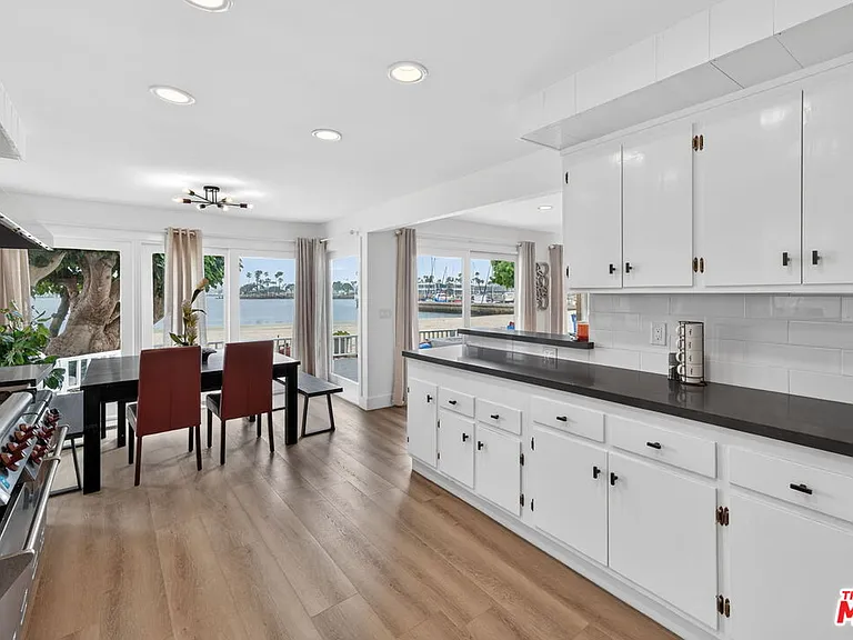6819 E Ocean Blvd — Photo 20