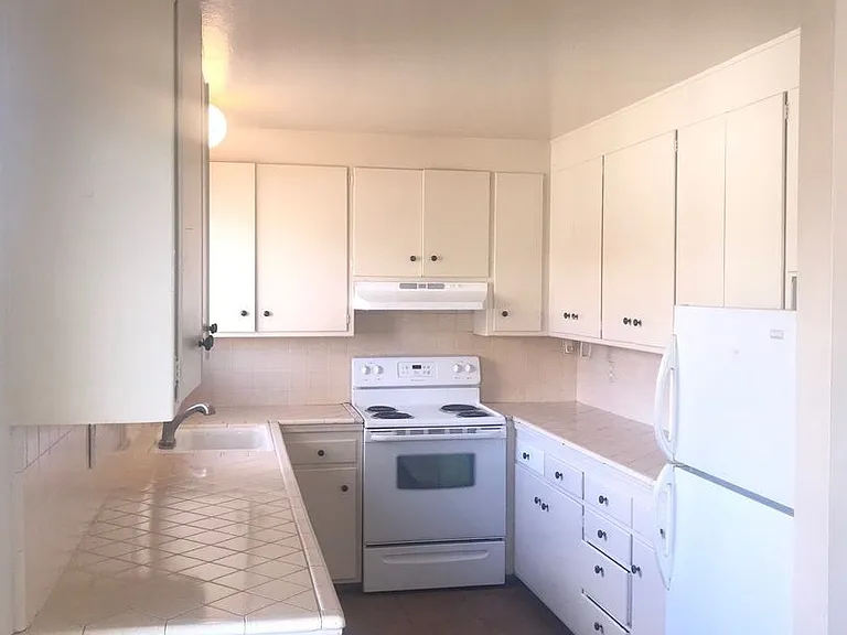 2130 Main St — Photo 3