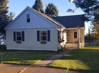 512 12th Ave, Two Harbors, MN 55616