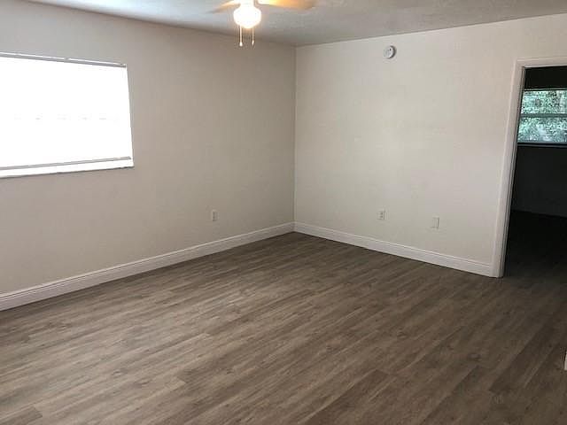 2nd image of 2821 8th St #24