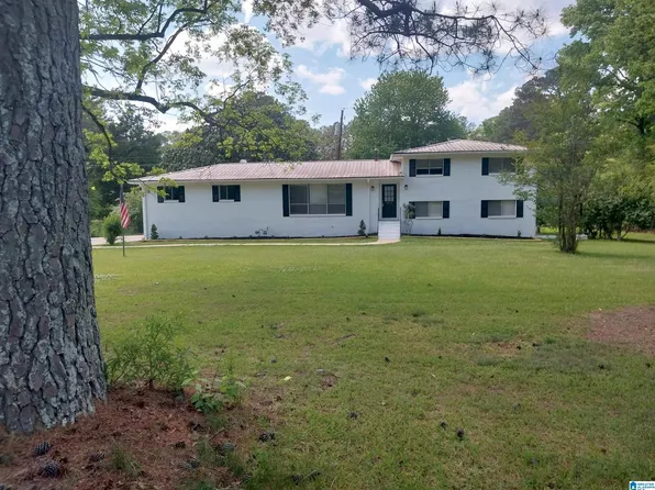 2074 Nixon Rd, Bessemer, AL 35022