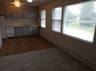 1008 11th St NW #3B, Minot, ND 58703