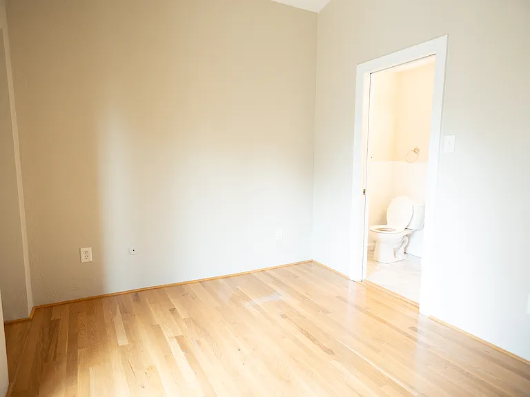 32 Shurtleff St #2 — Photo 12