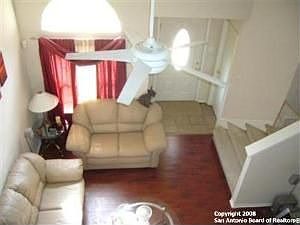 Dramatic vaulted ceilings