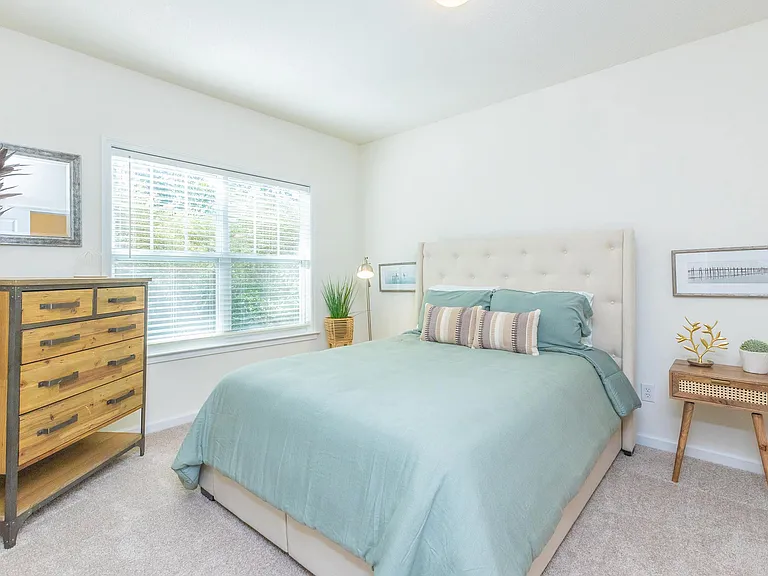 Willow Glen — Photo 31