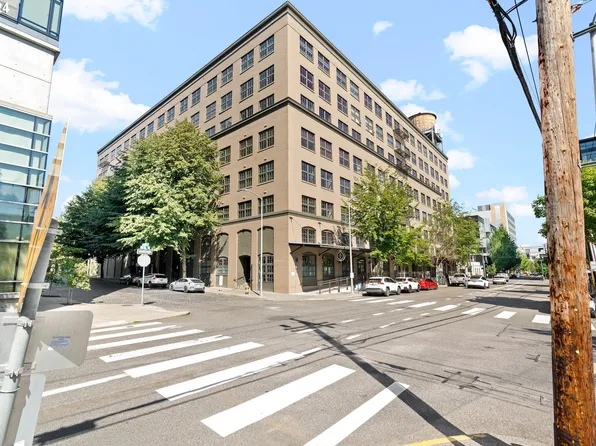 1420 NW Lovejoy St APT 608, Portland, OR 97209