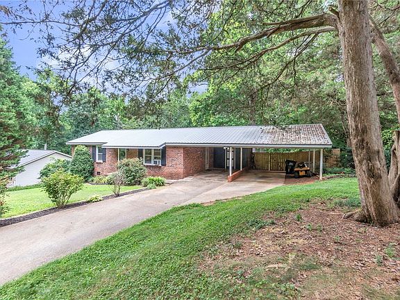 2nd image of 128 Midway Dr
