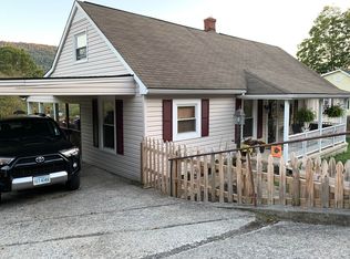 3008 Mallow Rd, Covington, VA 24426