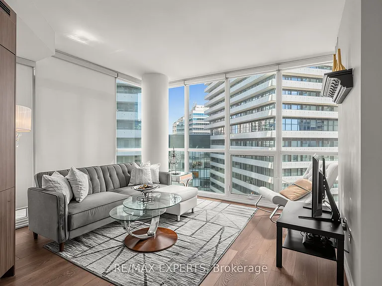 45 Charles St E #1509 — Photo 9