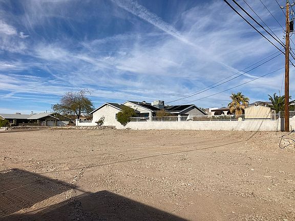 2nd image of 2960 Bluewater Dr