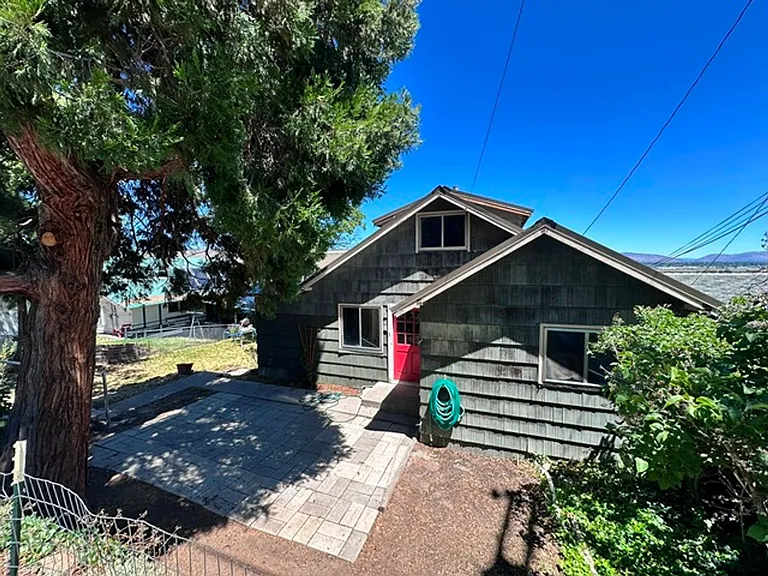 329 S Rogers St — Photo 1
