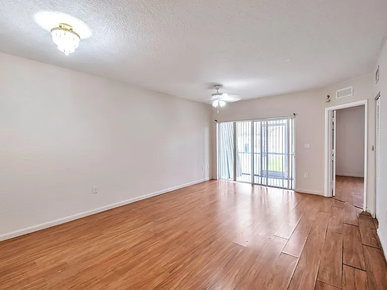 1103 Golden Lakes Blvd #1013 — Photo 18