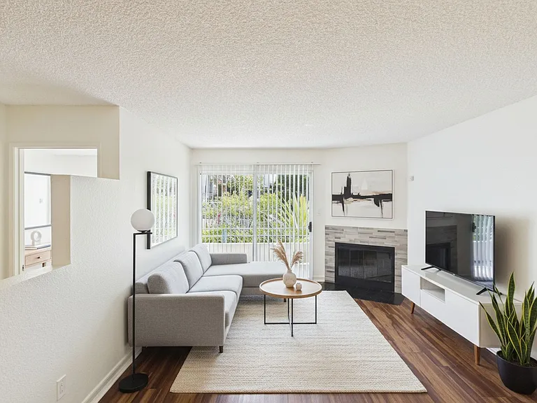 Available Apartment in North Park — Photo 4