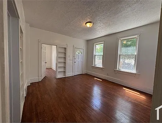 3064 Seymour Ave #DOWN — Photo 2