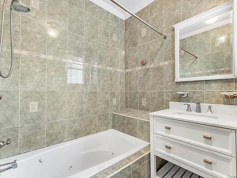 2925 Morgan Ave #2 — Photo 6