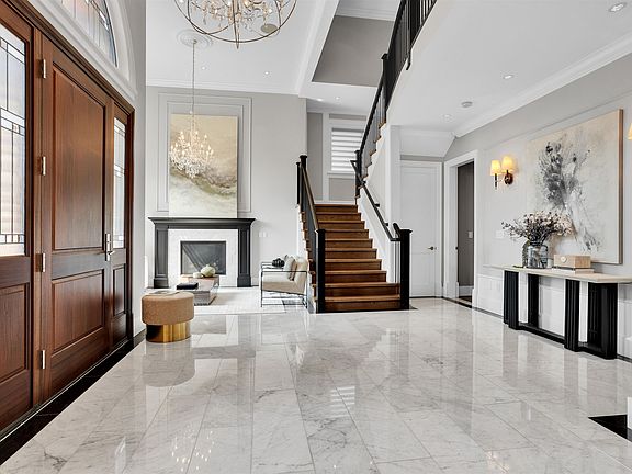 3rd image of 7691 Sunnymede Cres