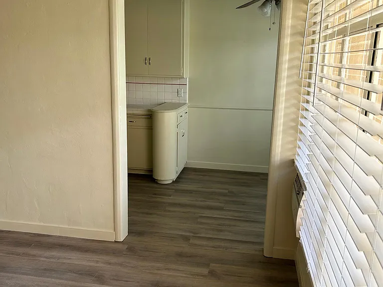 4754 Kraft Ave — Photo 7
